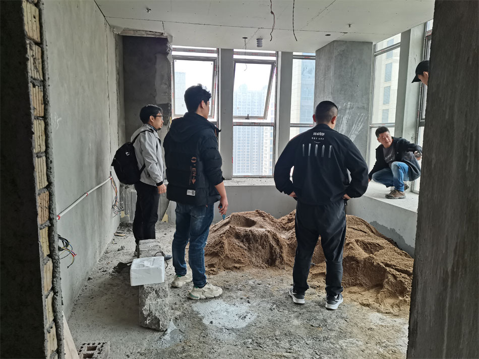 設(shè)計師赴萬達(dá)芮洄雅致酒店項目現(xiàn)場進(jìn)行辦公及設(shè)計指導(dǎo)工作 設(shè)計師赴萬達(dá)芮洄雅致酒店項目現(xiàn)場進(jìn)行辦公及設(shè)計指導(dǎo)工作