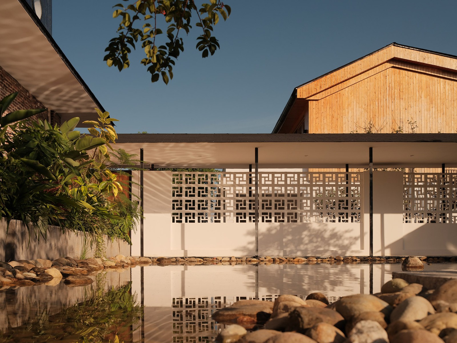 廣東英德·“八畝晴川”度假民宿設計